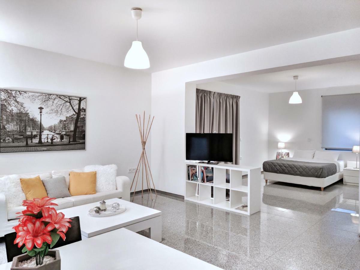 Daire Budget Semi Basement By *